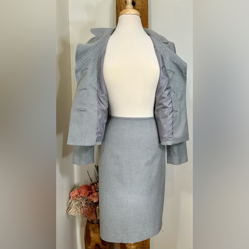 Le Suit Petite Gray Skirt Suit - Picture 3 of 7